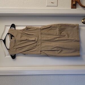 Tan/khaki sleevless Business/Office dress with pockets